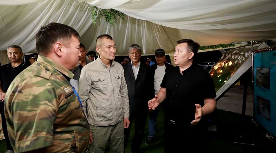 Министр ЧС РК посетил строительство плотины в Алматы