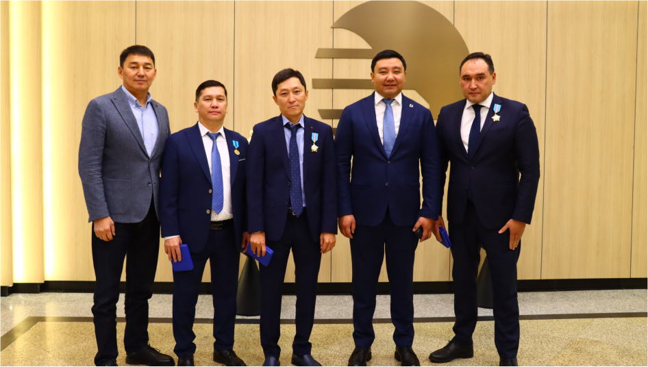 «Қазақстан темір жолы» ұлттық компаниясы» акционерлік қоғамының Бас кеңсесінде Республика күніне арналған салтанатты іс-шаралар жалғасын тапты.